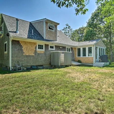Remodeled East Falmouth Home - Close To Beaches!